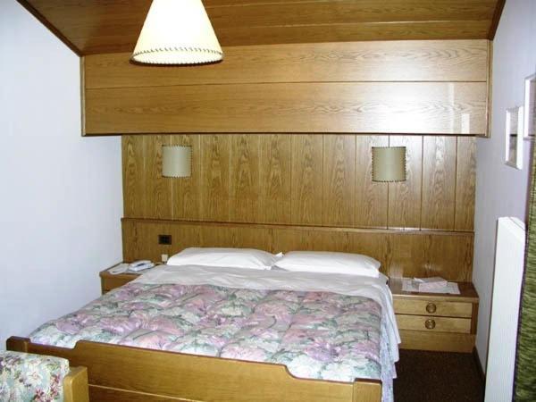 Hotel Garni Soreie Pozza di Fassa Værelse billede